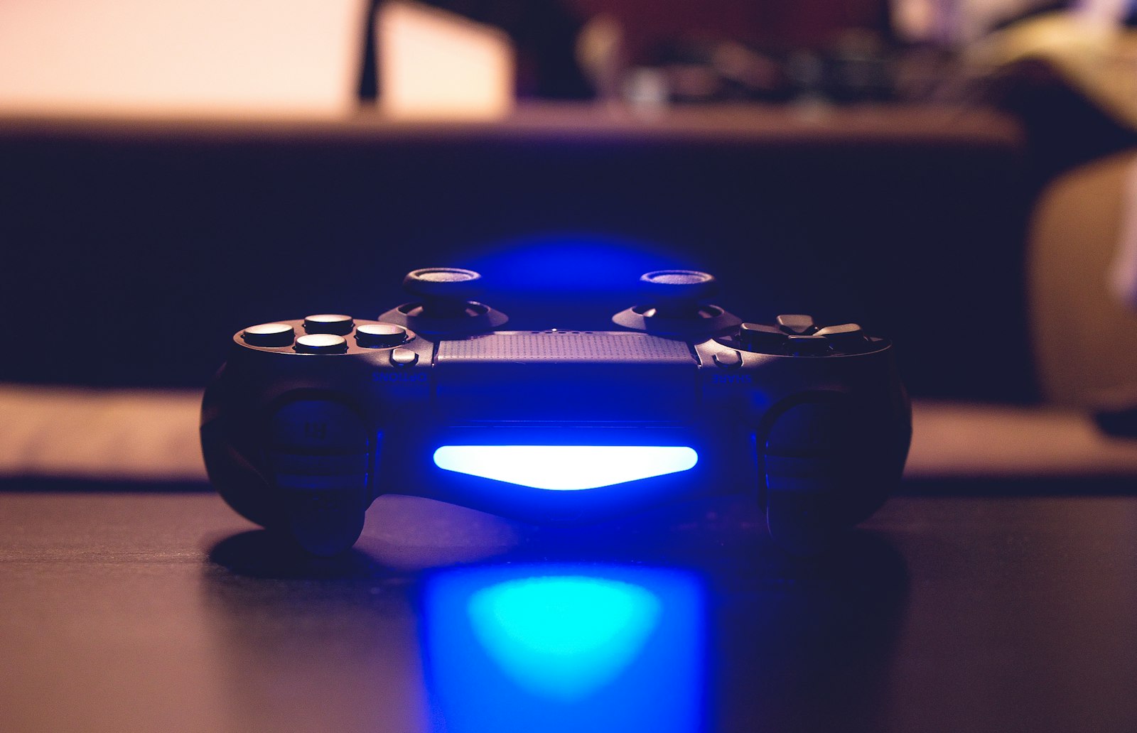 Dual-screen setup used to compare side-quest timing and map overlap